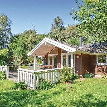 Beach Front Home In Lundby With Sauna Сasa de vacaciones