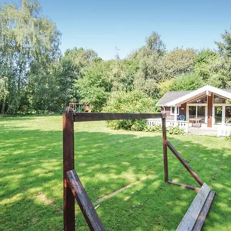 Beach Front Home In Lundby With Sauna Сasa de vacaciones *
