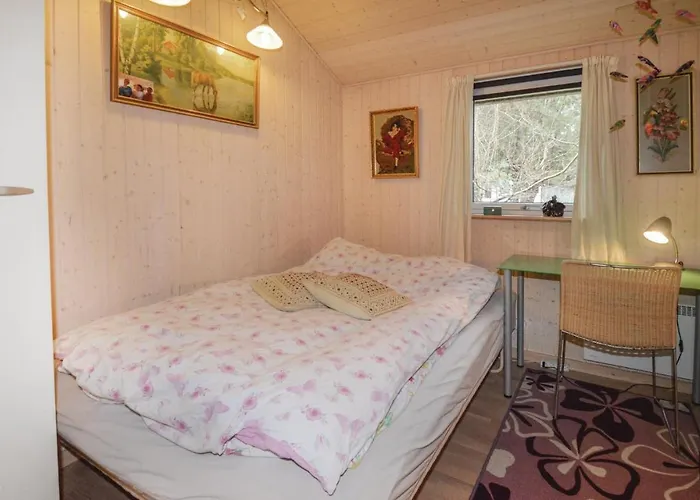 Three-bedroom In Lundby Stationsby